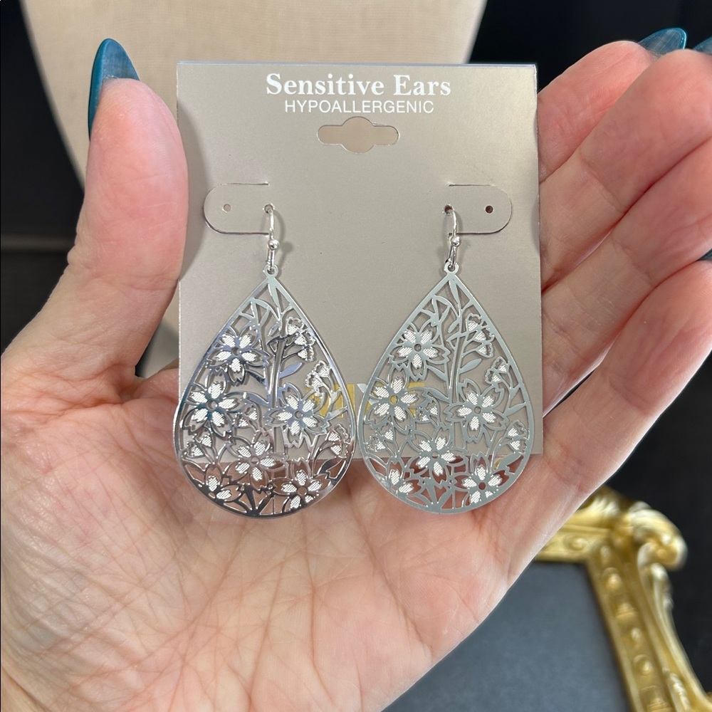 JCPenney Silver Floral Teardrop Earrings - Picture 4 of 4